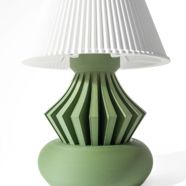 Çok Katmanlı Yeşil Masa Lambası