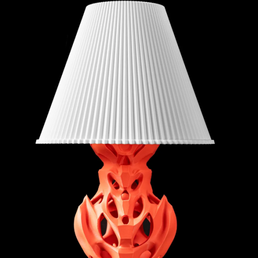 Turuncu Organik Tabanlı Modern Masa Lambası – Beyaz Pliseli Abajur Başlıklı