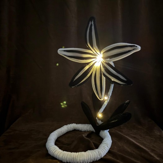 Şonil Çiçek Abajur