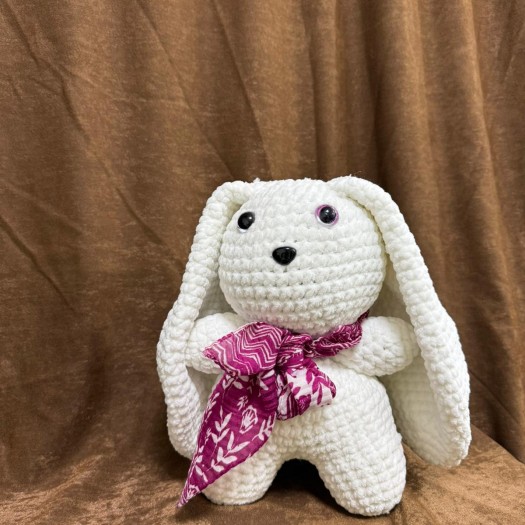 Kadife İpten Örme Tavşan