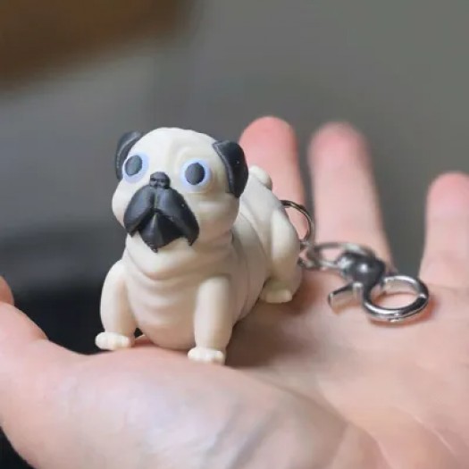 Şirin Pug Anahtarlık: Gerçekçi Minyatür Köpek Figürü (3D Baskı)