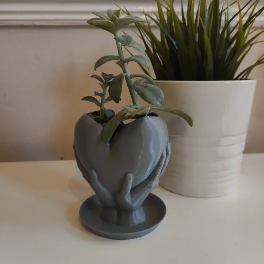 3D Baskı El Şeklinde Saksı
