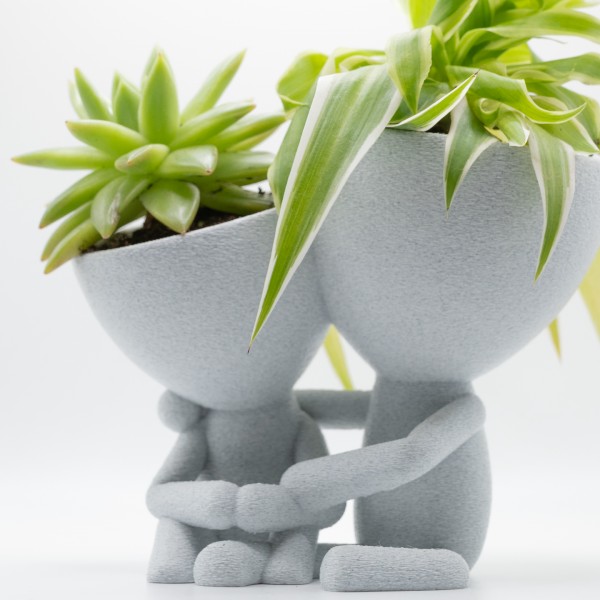 Sarılma Temalı İkili Saksı